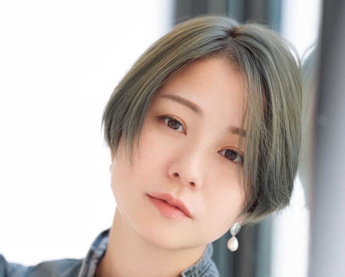 モデル：田中美保