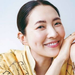 モデル：浜島直子