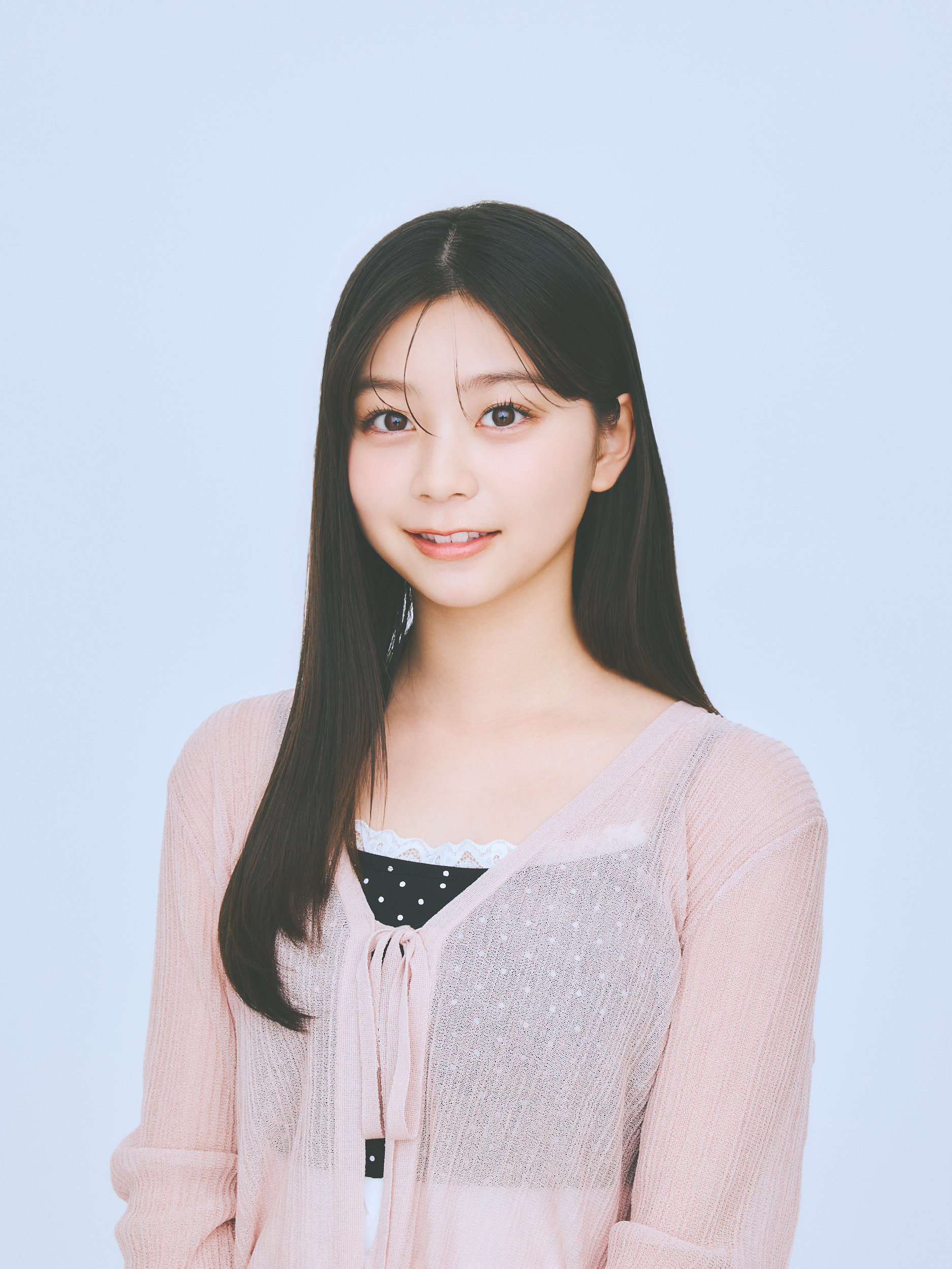 モデル：稲光亜依