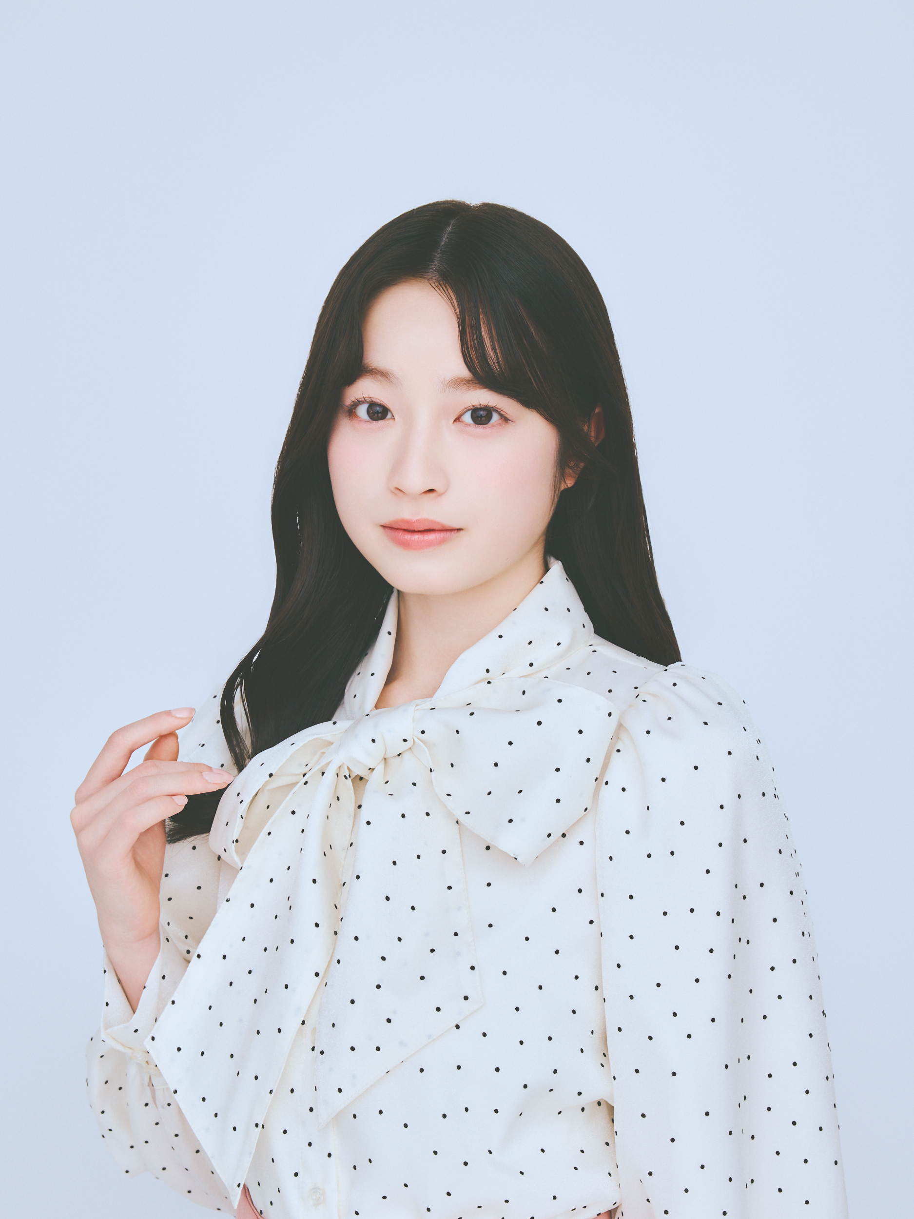 モデル：葛西杏也菜
